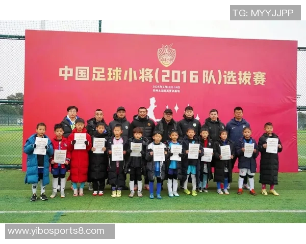 最壮足球的魅力与精神探讨:如何在比赛中展现团队合作与个人风采 最壮足球的魅力与精神探讨:如何在比赛中展现团队合作与个人风采